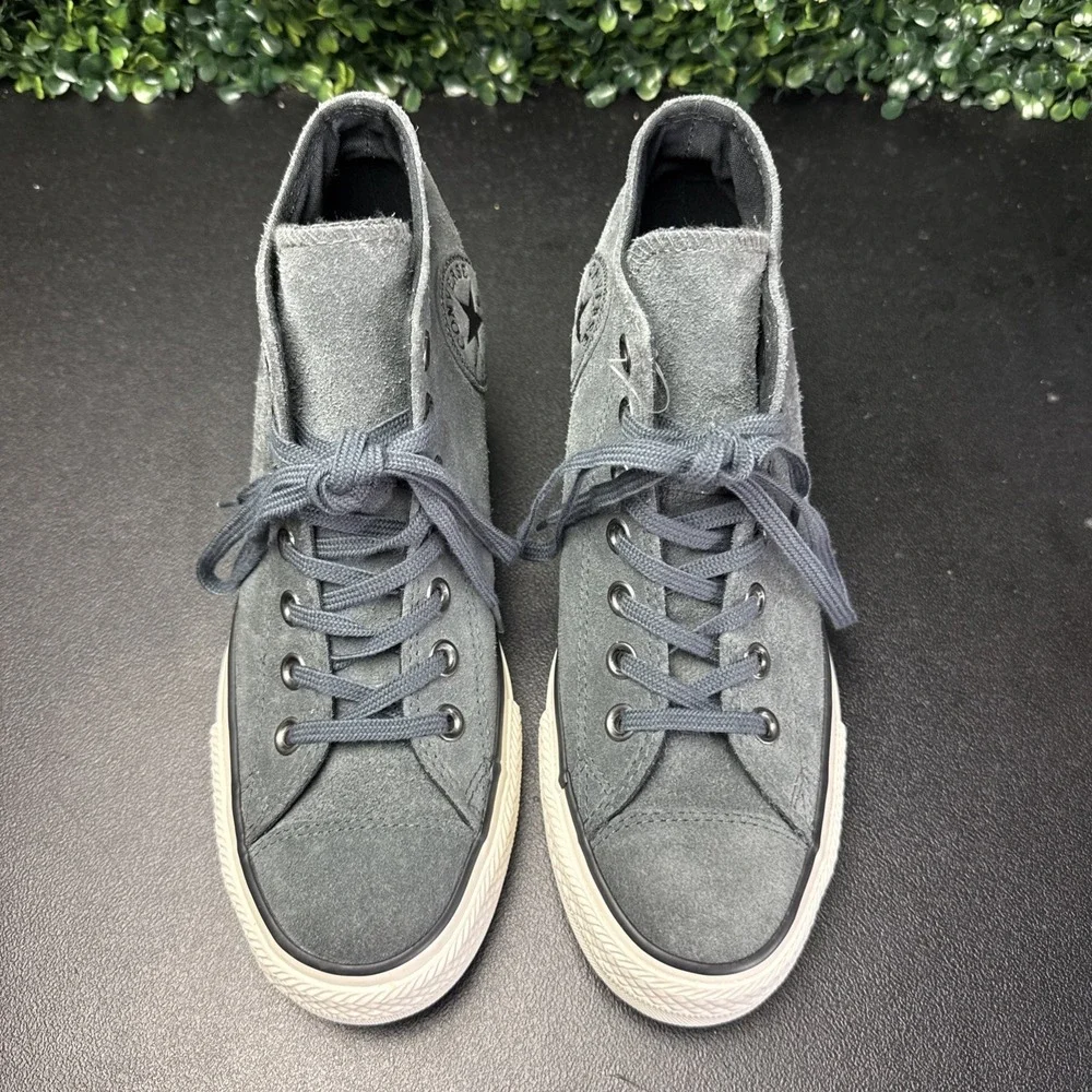 Converse Chuck Taylor All Star Lux Hidden Wedge Sneakers Women's 8 Gray Suede